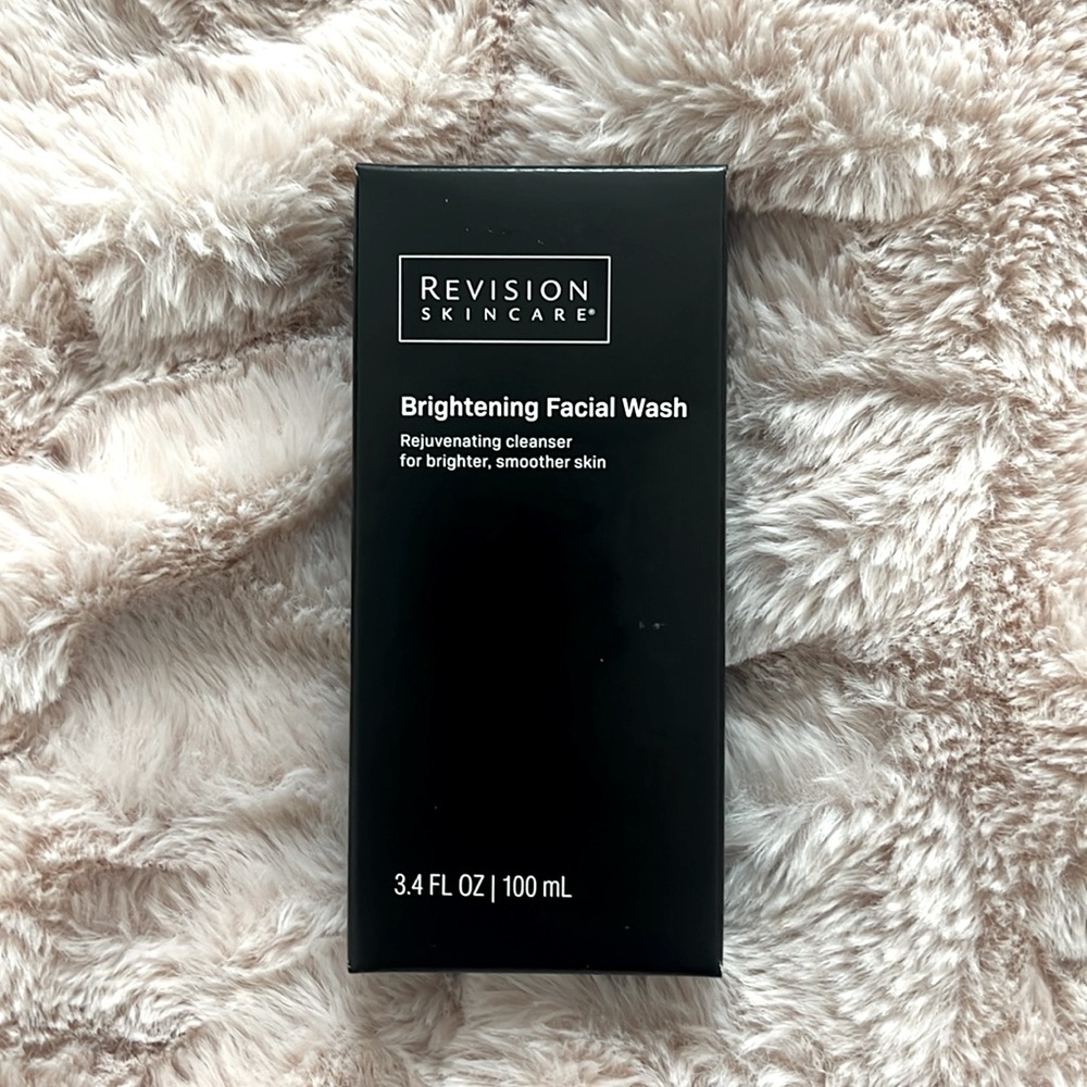 Revision Skincare Brightening Facial Wash - Picture 2 of 3